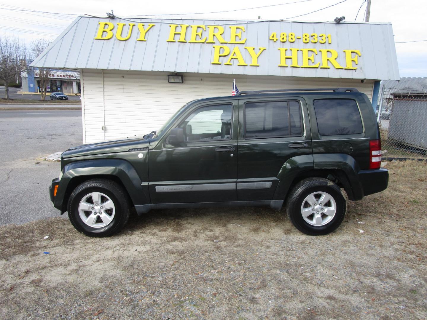 2010 Green Jeep Liberty (1J4PN2GK7AW) , located at 2553 Airline Blvd, Portsmouth, VA, 23701, (757) 488-8331, 36.813889, -76.357597 - Photo#0